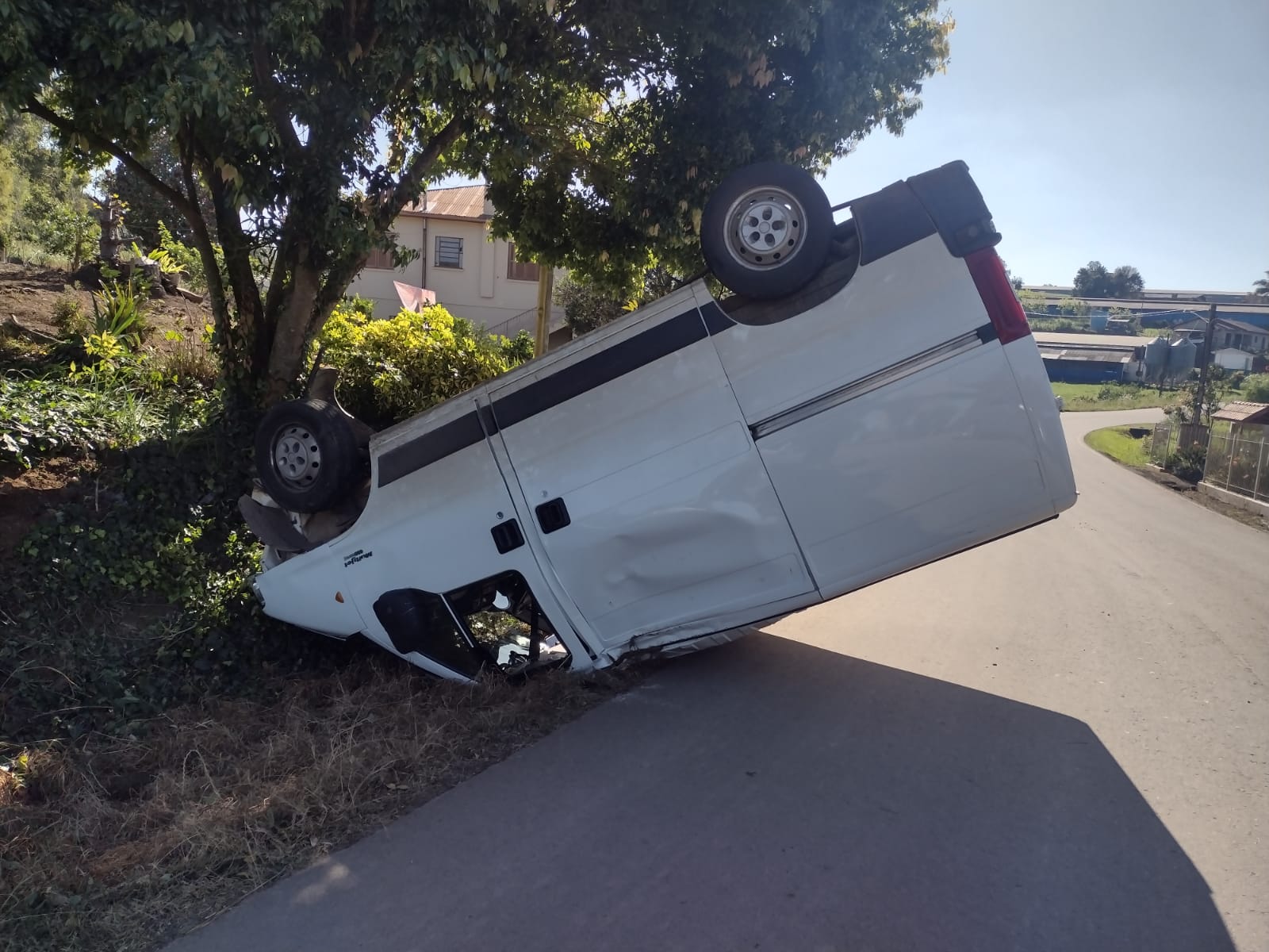 Capotamento em São Luiz de Castro