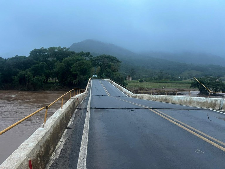 DNIT constata pilar comprometido e ponte entre Caxias do Sul e Nova Petrópolis é interditada por tempo indeterminado