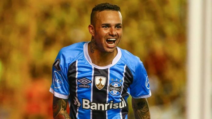 Luan rescinde com Corinthians e acerta retorno ao Grêmio.